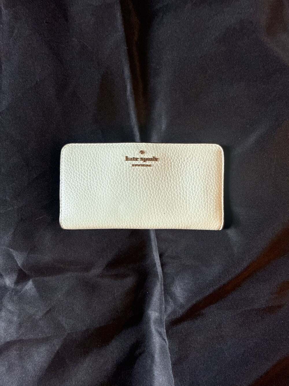 Kate Spade New York Dumpling Pebbled Leather Large Slim Bifold Wallet